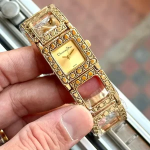 Christion Dior Watch For Women (SUP146)