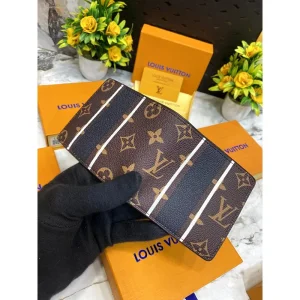 Louis Vuitton Wallet For Men (BOT415)