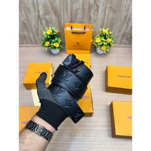 Premium Louis Vuitton Belt For Men (BOT920)