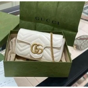 Stylish Gucci Sling Bag For Women (BOT278)