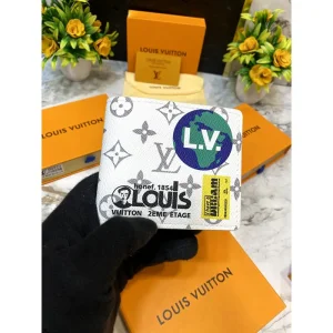 Louis Vuitton Wallet For Men (BOT401)