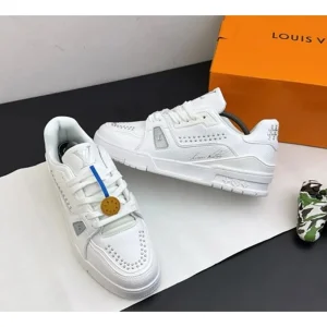 Louis Vuitton Trainer Triple White Shoes For Men (BOT782)