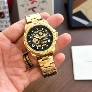 Gucci Watch For Women (SUP723)