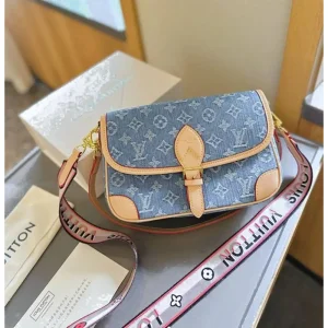 Stylish Louis Vuitton Bag ldiane Monogram Mirror For Women (BOT215)