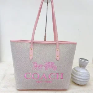 Coach Voyager Tote Bag Jet Set Print For Women (BOT192)
