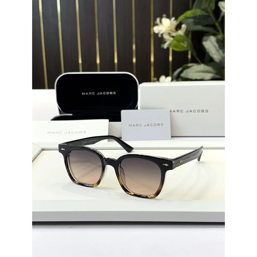 7 Marc Jacobs Sunglass