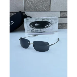 Oakley Sunglasses Silver Black For Men (BOT915)