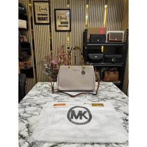 Michael Kors Handbag For Women (SUP1909)