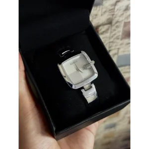 Gucci Watch For Women (SUP694)