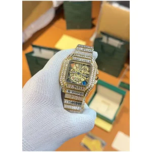 Stylish Cartier Santos Diamond Watch For Men (LAB20)