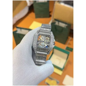 Stylish Cartier Santos Diamond Watch For Men (LAB21)