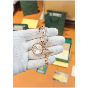 Stylish Chanel Watch For Women (LAB145)