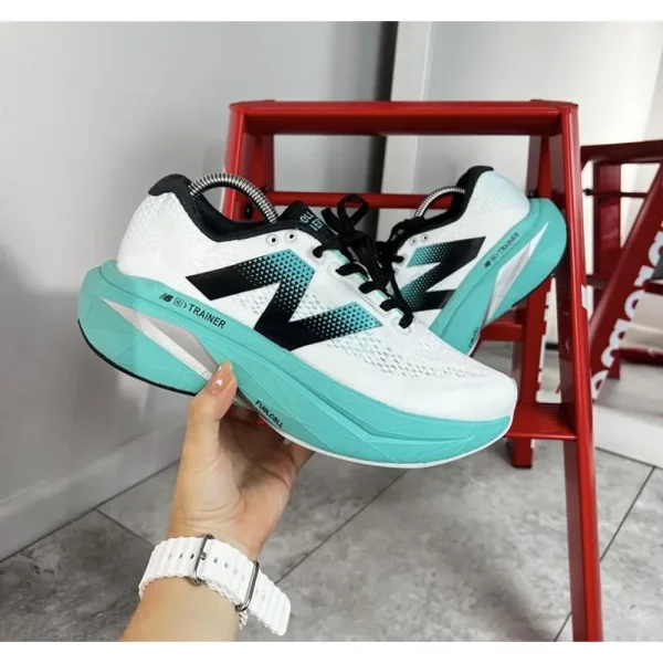 New Balance Fuelcell