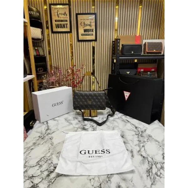 Guess Noelle Crossbody Bag