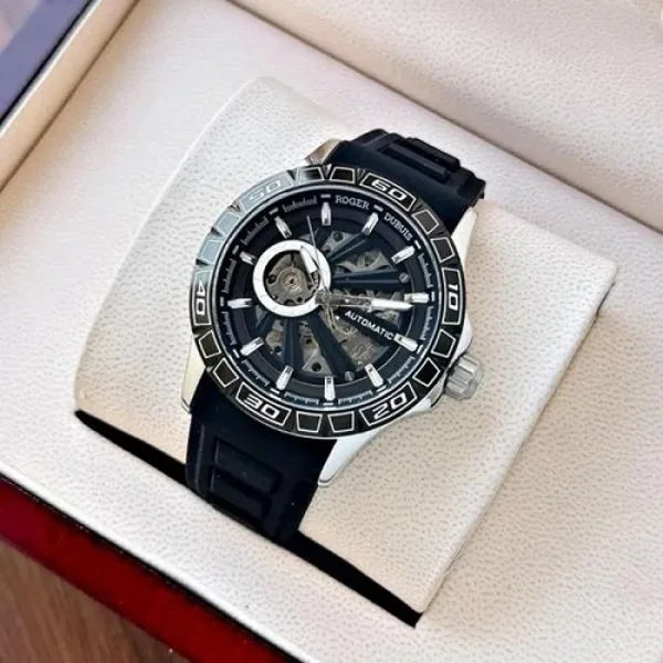 Roger Dubuis Automatic Watch