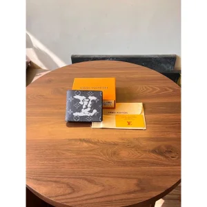 Louis Vuitton Leather Wallet With OG Box Cards Dustbag Tags For Men (SUP4258)