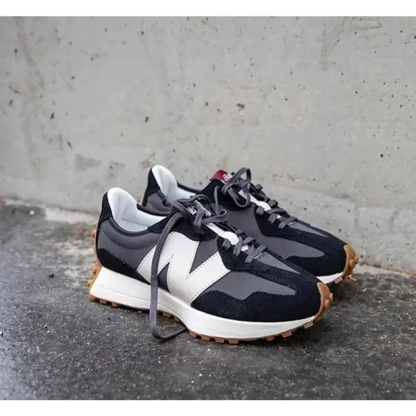 New Balance 327