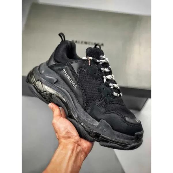 Balenciaga Triple S