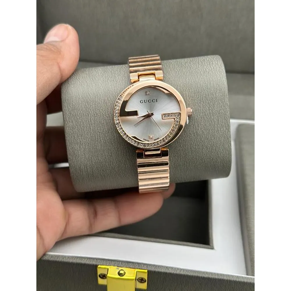 48 Gucci Watch