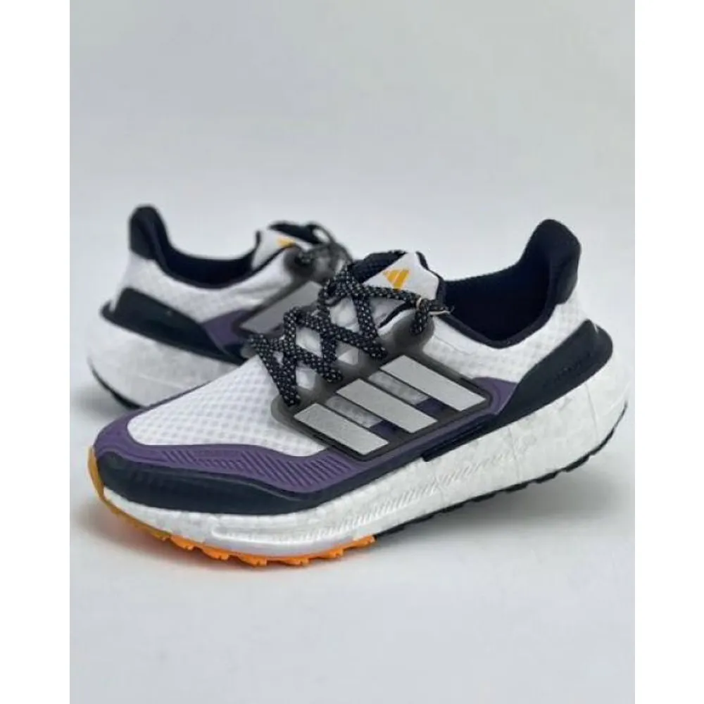 96 Adidas Ultra Boost