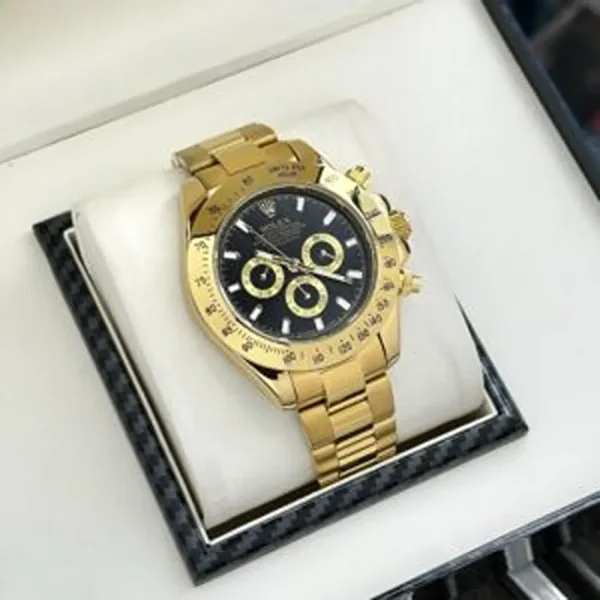 Luxurious Rolex Daytona Golden Watch