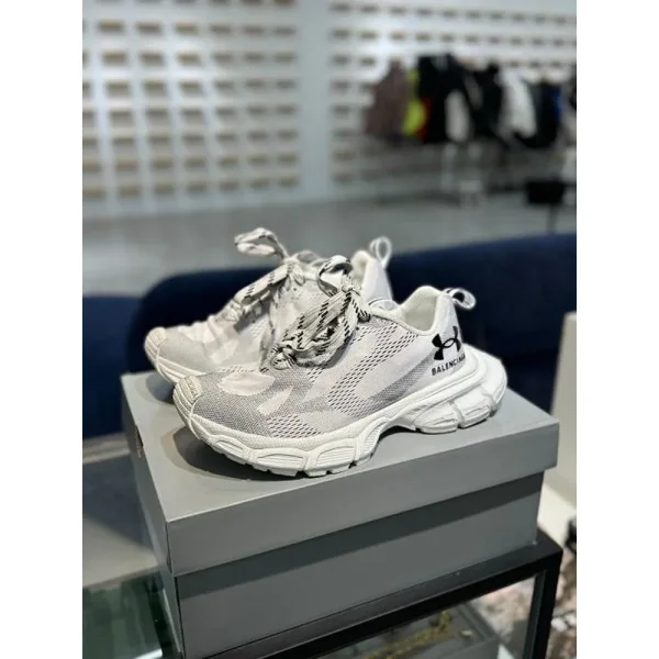 Balenciaga 3xl X Under