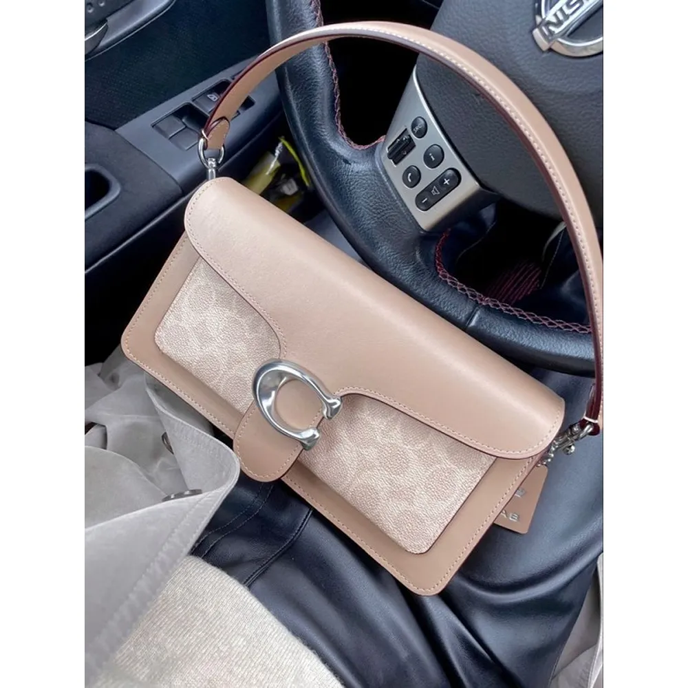 42 Coach Tabby 26 Bag