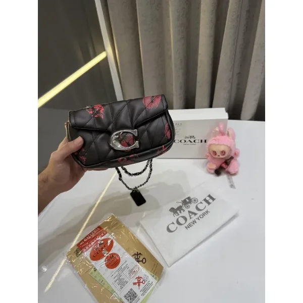 Coach Lips Print Hand Bag
