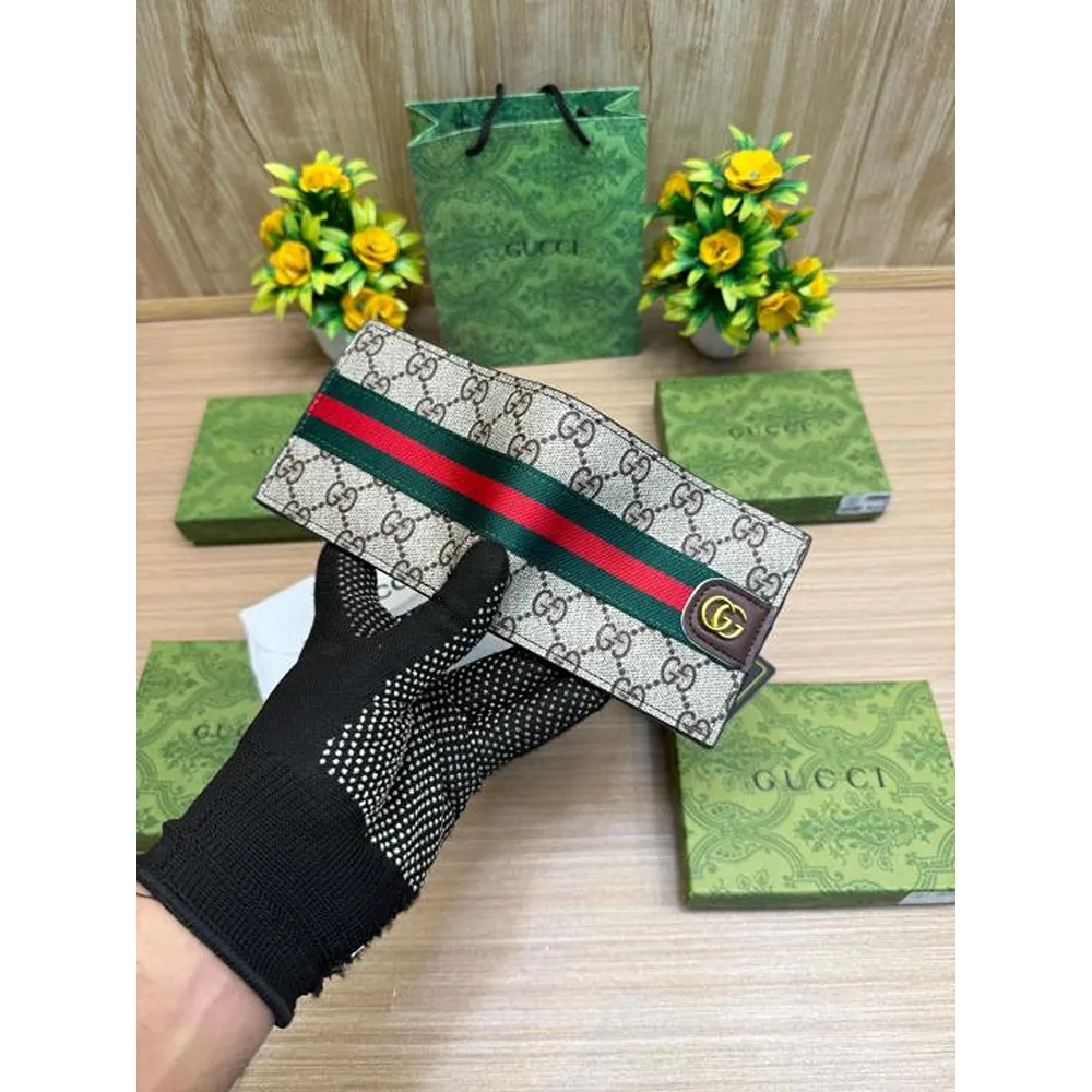101 Gucci Wallet