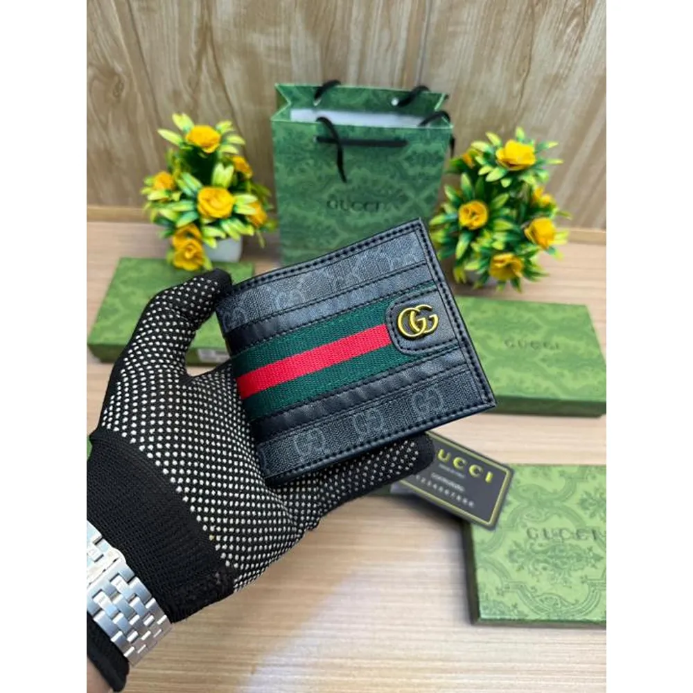 103 Gucci Wallet