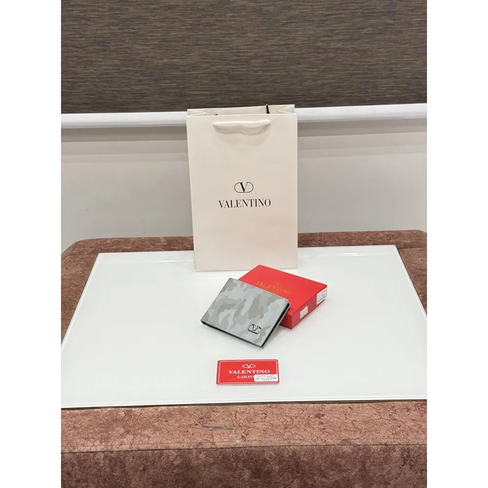 144 Valentino Wallet