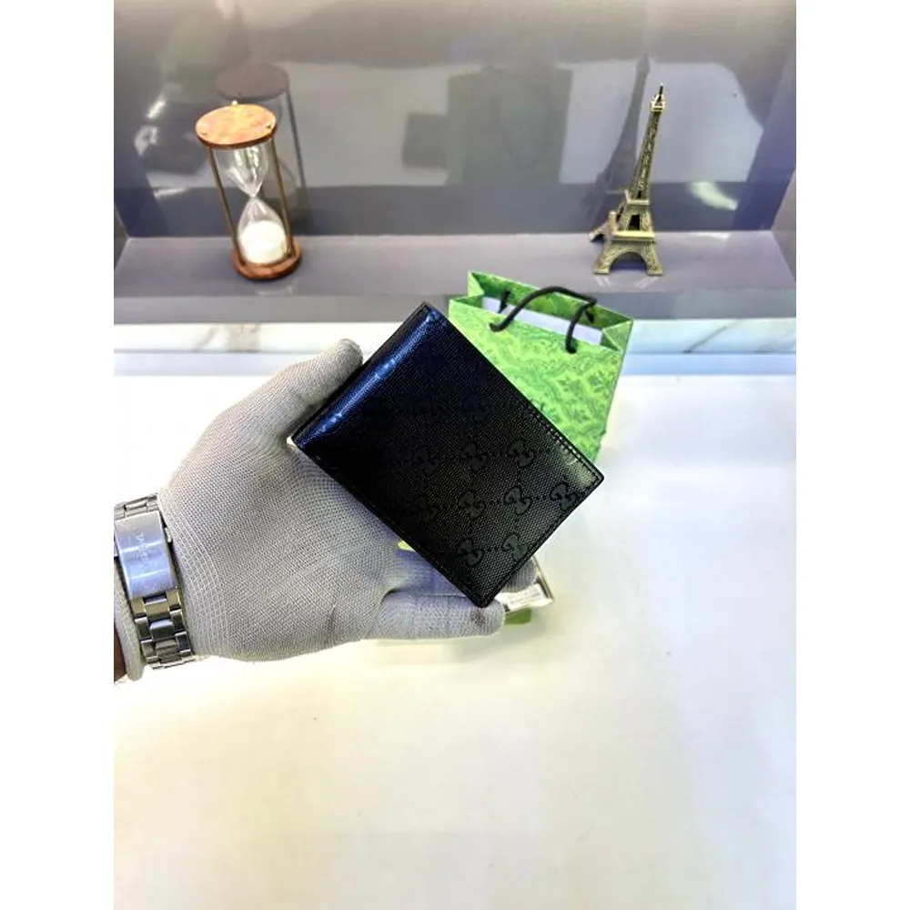 19 Gucci Wallet