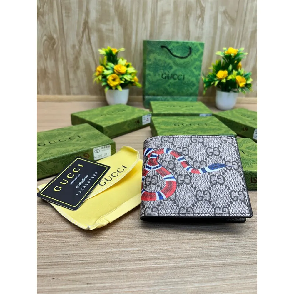 191 Gucci Wallet