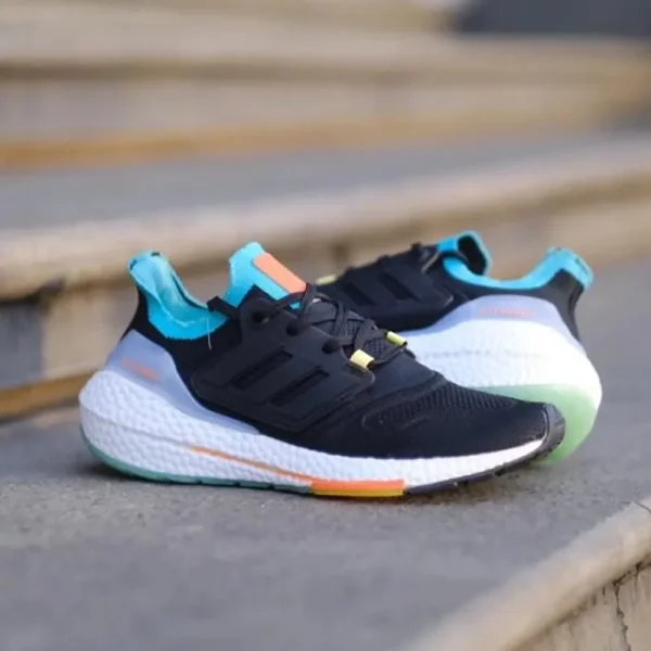 Adidas Ultraboost 22